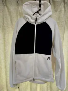 Nike NikeSB フリースジャケット ホワイト・ネイビー