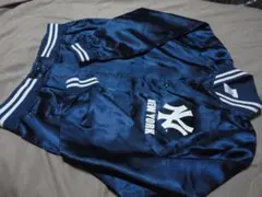 ★ニューヨーク・ヤンキース ブルー系　ナイロン　ジャケット　美品