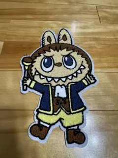 ラブブのキャラクター刺繍ワッペン