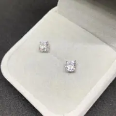 【即日〜翌日発送】CZダイヤ1粒ピアス　４本爪　S925　シンプル　*j1