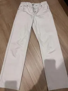 UNIQLOU ストレートデニム