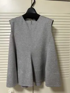 ドゥロワー　ノースリーブ ペプラム トップス グレーのサムネイル