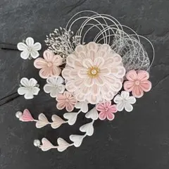 つまみ細工　髪飾り　✴︎雅✴︎ホワイトピンク　成人式卒業式　No.480再販28