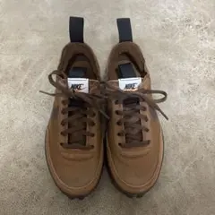 セール Nike ブラウン スニーカー