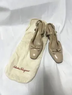 Salvatore Ferragamo サルヴァトーレフェラガモ　パンプス