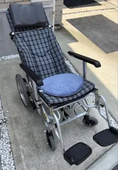 介助用　リクライニング車椅子　ティルトのサムネイル