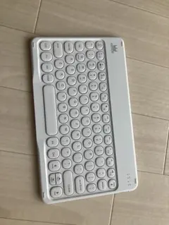 充電式 ワイヤレス Bluetooth　キーボード（ケース付き）