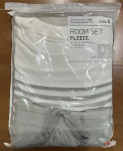 新品未使用　ユニクロ　マイクロフリースセット（長袖）　Sサイズ