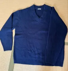 新品　GU ネイビー リブ編み Vネック セーター