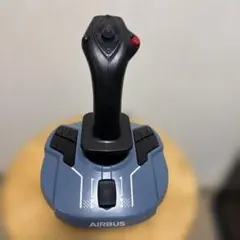 美品！新型Thrustmaster SOL-R2 フライトスティック2本/セット - メルカリ