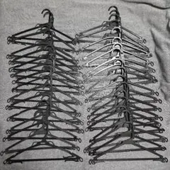 黒　プラスチック　衣類ハンガー32本　まとめ売り