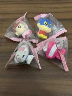 クレヨンしんちゃん ミニフィギュア 4点セット