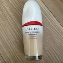 SHISEIDO エッセンス　スキングロウ　ファンデーション　240