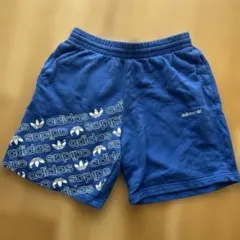 adidas 青 ショートパンツ