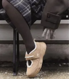 【韓国限定】新品未使用　ニューバランスブリーズ　希少なブラウン24cm 韓国限定】新品未使用 ニューバランスブリーズ 希少なブラウン24cm