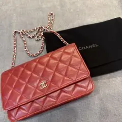 CHANEL レッド チェーンウォレット　保存袋付き