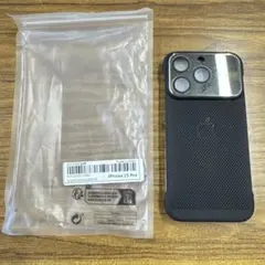 iPhone 15 Pro ブラックケース カメラ保護