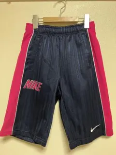 Nike＊ハーフパンツ・Mサイズ・ネイビー/ピンク