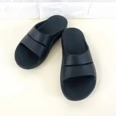 OOFOS OOriginal リカバリーサンダル 黒 23cmのサムネイル