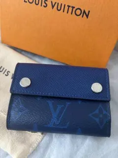 ルイヴィトン ディスカバリーコンパクト タイガラマ 財布 青 箱付き