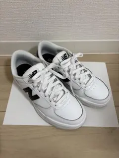 New Balance DYNASOFT スニーカー ホワイト ブラック