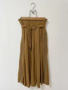 TOGAPULLA レーヨンツイルスカートのサムネイル