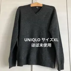 vネックセーター