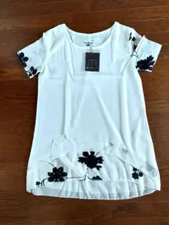 ❤️新品タグ付き 花柄刺繍 ホワイト 半袖チュニック