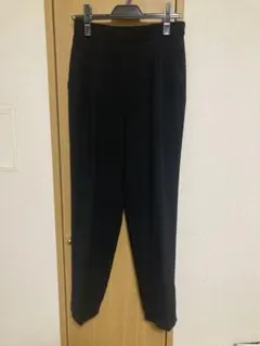 UNTITLED 黒 3 プリーツスラックス