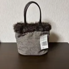 Item thumbnail for item e53b0b5b-8881-47f9-8a15-59a78facfcef