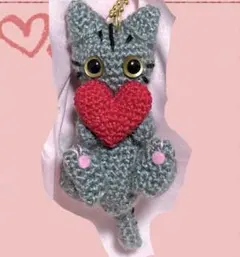 ハート　サバトラ　猫　あみぐるみ　キーホルダー　かぎ針　ハンドメイド
