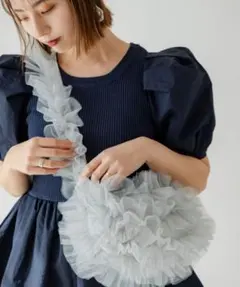 新品　今季　人気　【チュールフリルショルダーバッグ】　グレー