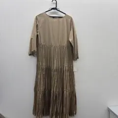 NATURAL BEAUTY BASICワンピースのサムネイル