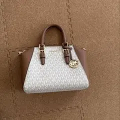 MICHAEL KORS ハンドバッグショルダーバッグ