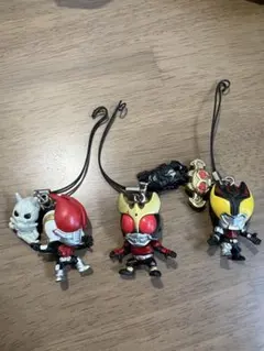 仮面ライダーストラップ 電王 クウガ キバ