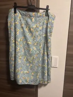 着用数回美品 ミントブリーズ 5Lサイズ 花柄 大きい すてきゴム入りスカート