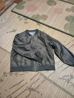 ジャンパー　オリーブグリーン