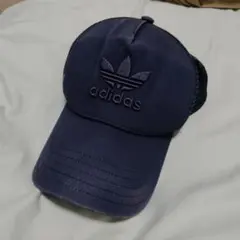 【新品】adidas ネイビー 　メッシュ　キャップ
