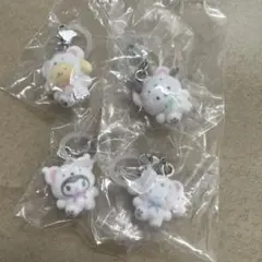 サンリオ　めじるしアクセサリー　ふわふわスノー