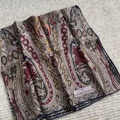 valentino garavani ペイズリー柄ストール