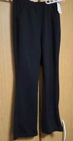 【新品•未使用】ブラック パンツ Mサイズ