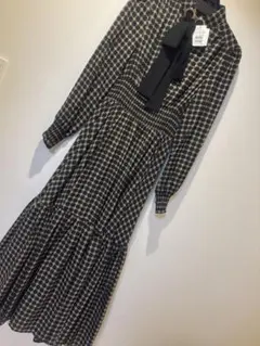 新品タグ付fennelロングワンピースレトロ柄