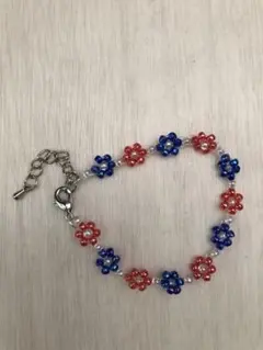赤と青　花　ビーズブレスレット　ミャクミャクカラー