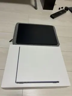Apple MacBook Air M2 13インチ