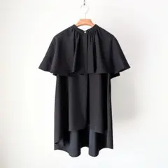 美品✨edit & co. サテンジョーゼットTブラウス イレヘム 半袖ブラック 美品✨edit & co. サテンジョーゼットTブラウス イレヘム 半袖ブラック