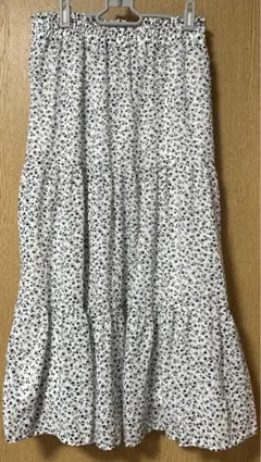 花柄ロングスカート　Ｌサイズ　ホワイト