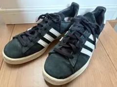 adidas スニーカー