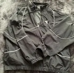 ブラックナイロンジャケット ハーフジップ