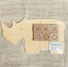 サイの形の木のおもちゃ 三目並べ マルバツゲーム ティックタックトー 動物