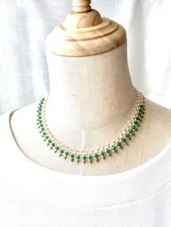 【1点物】ビーズネックレス　スワロフスキー　グリーン　ホワイト　ゴールド